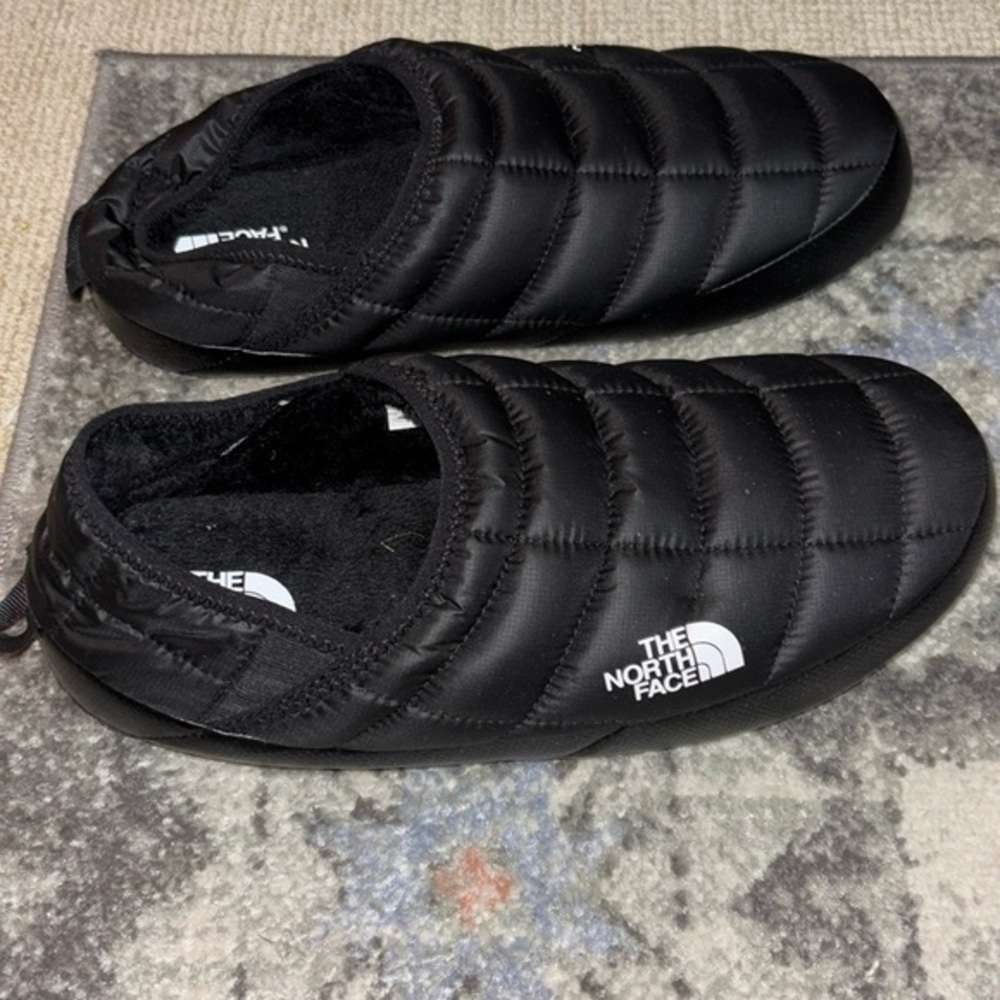 The North Face Puff Slippers